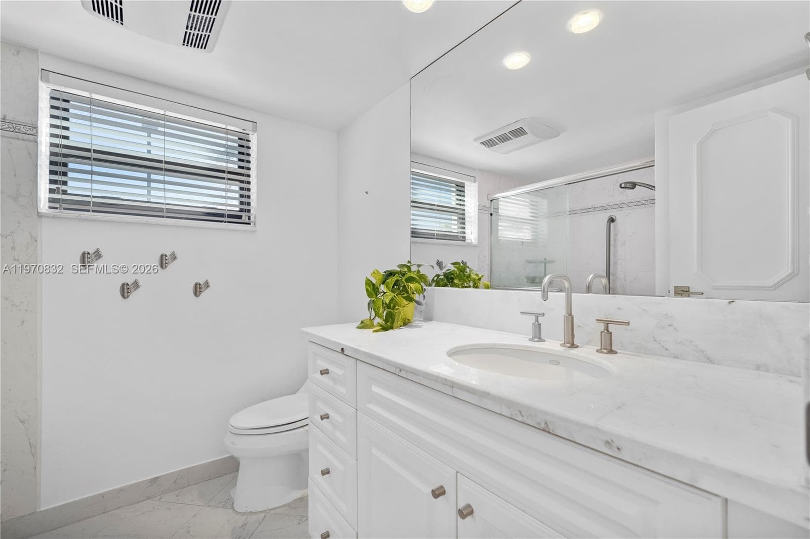 2301 Ocean 201 photo 23