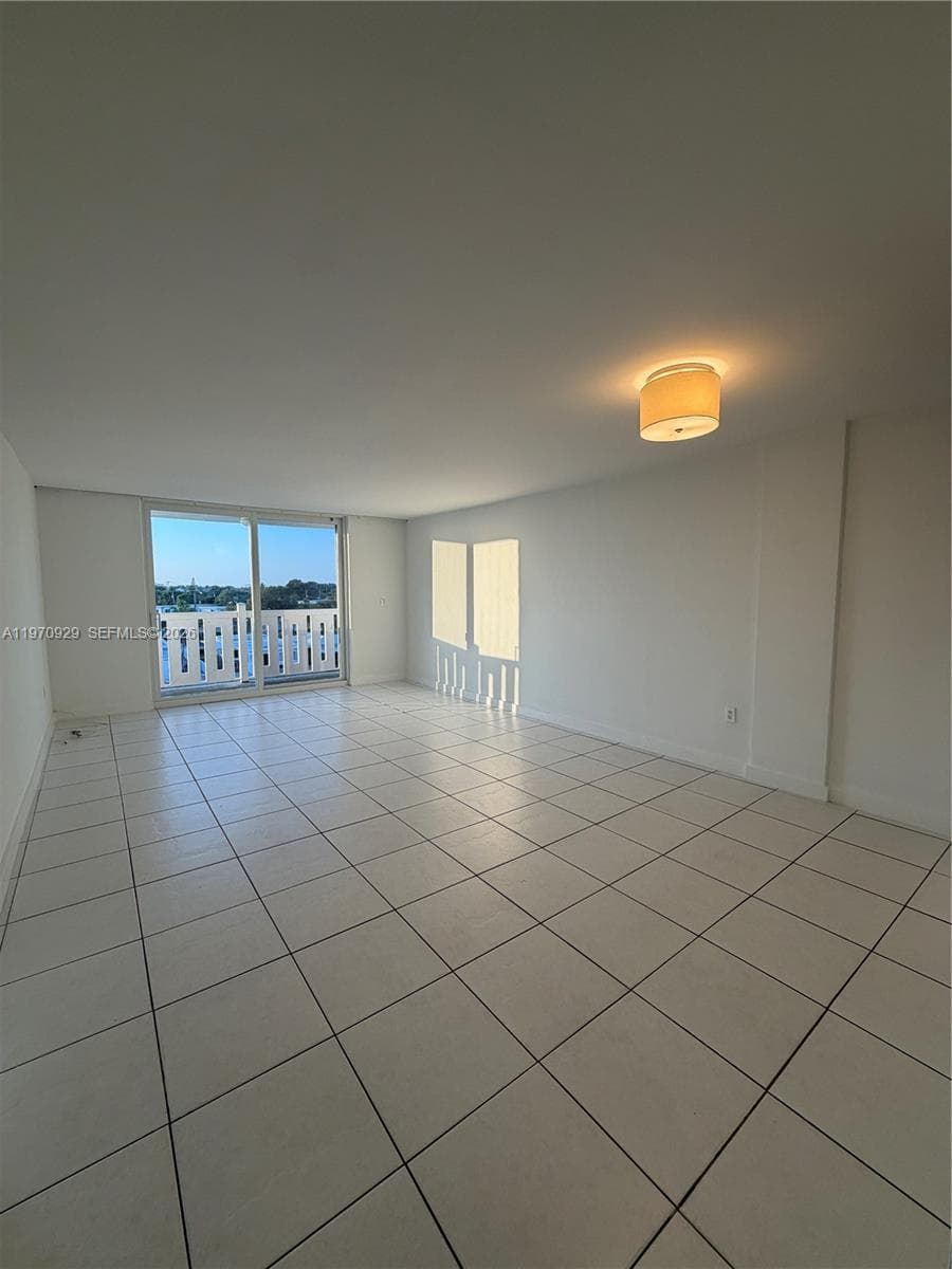 7900 Tatum Waterway Dr 506 photo 18