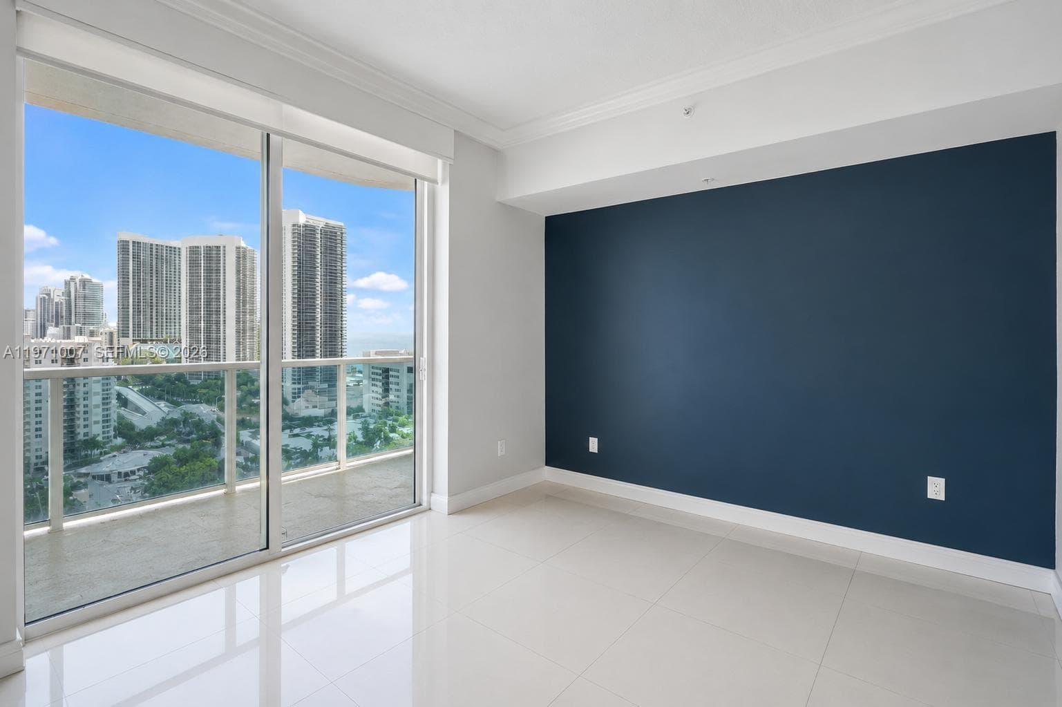 1945 S Ocean Dr 2209 photo 21