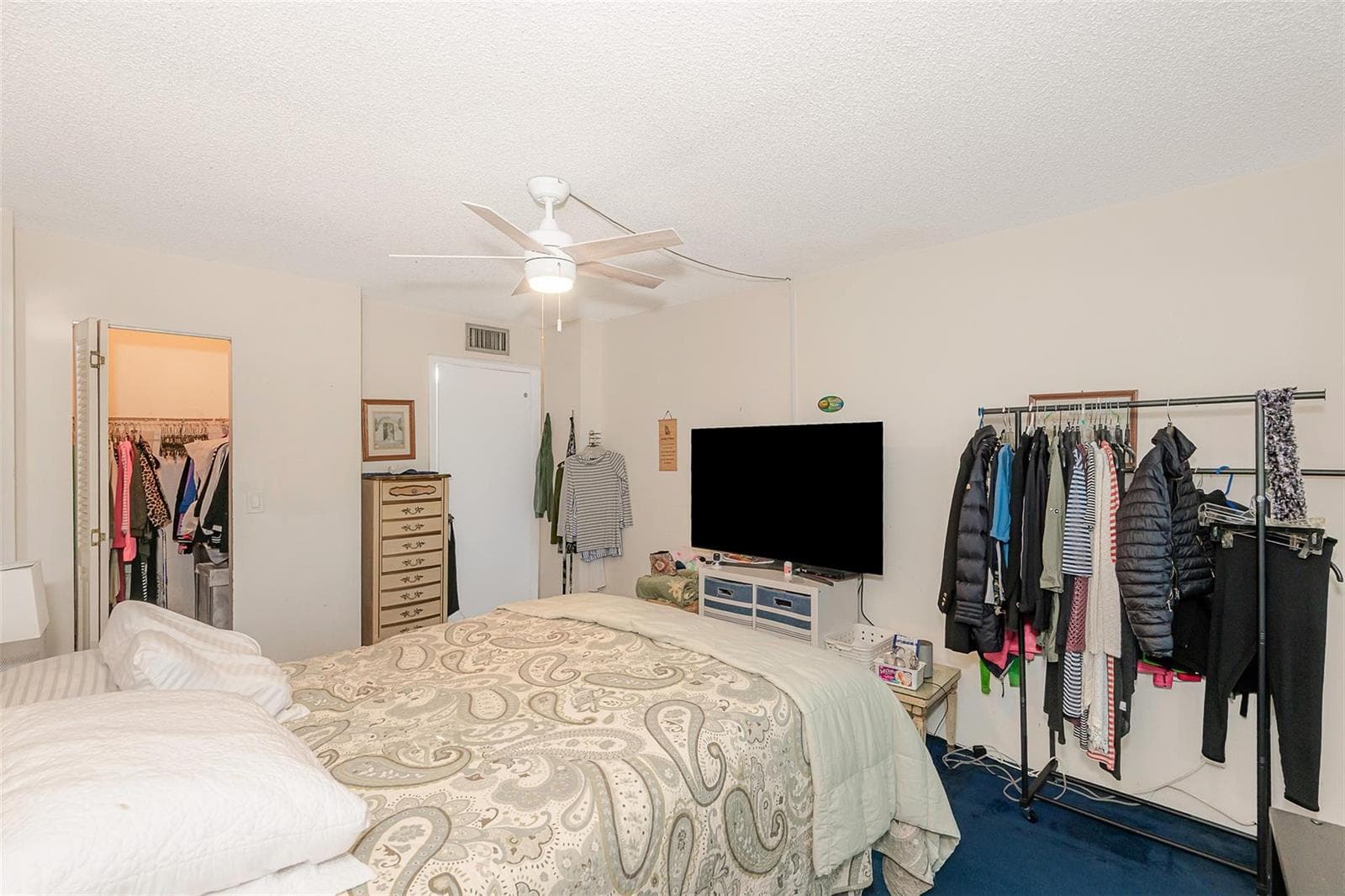 2751 Taft Street 305 photo 19