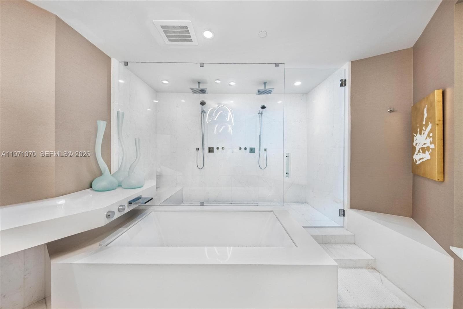 18555 Collins Ave 5003 photo 18