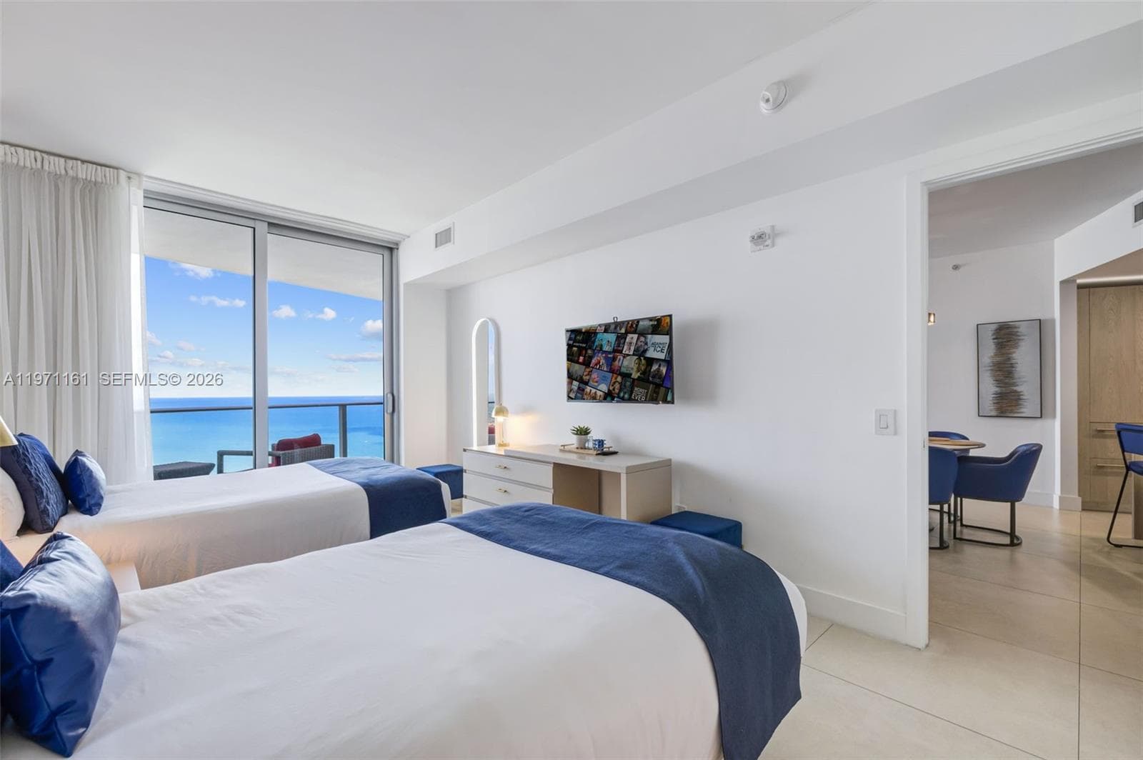 4111 Ocean Dr 3706 photo 16