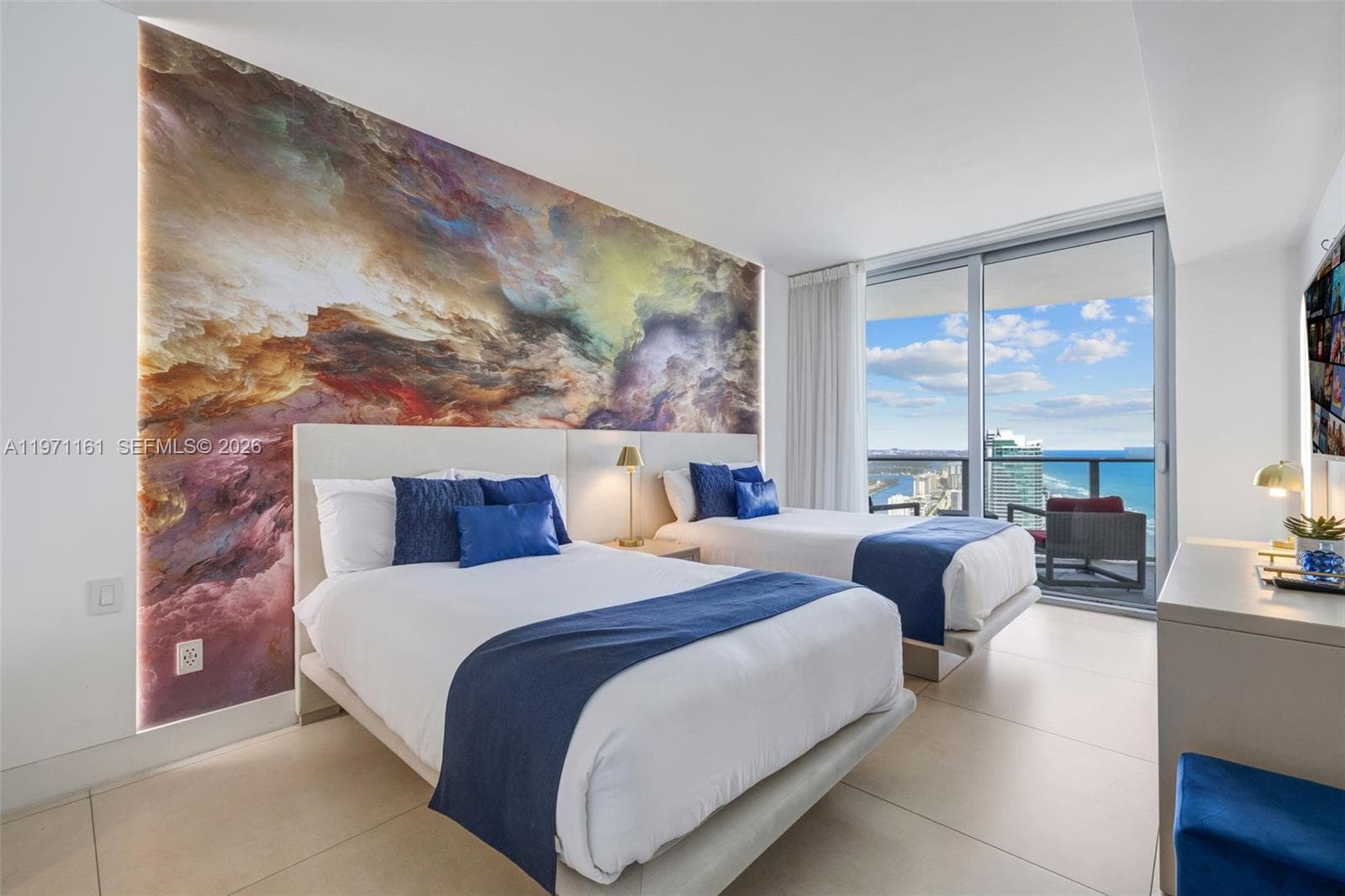4111 Ocean Dr 3706 photo 19