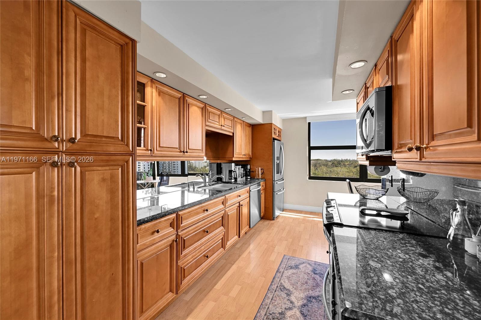 936 Intracoastal Dr 9H photo 6