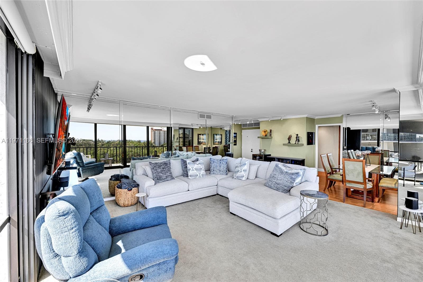 936 Intracoastal Dr 9H photo 12