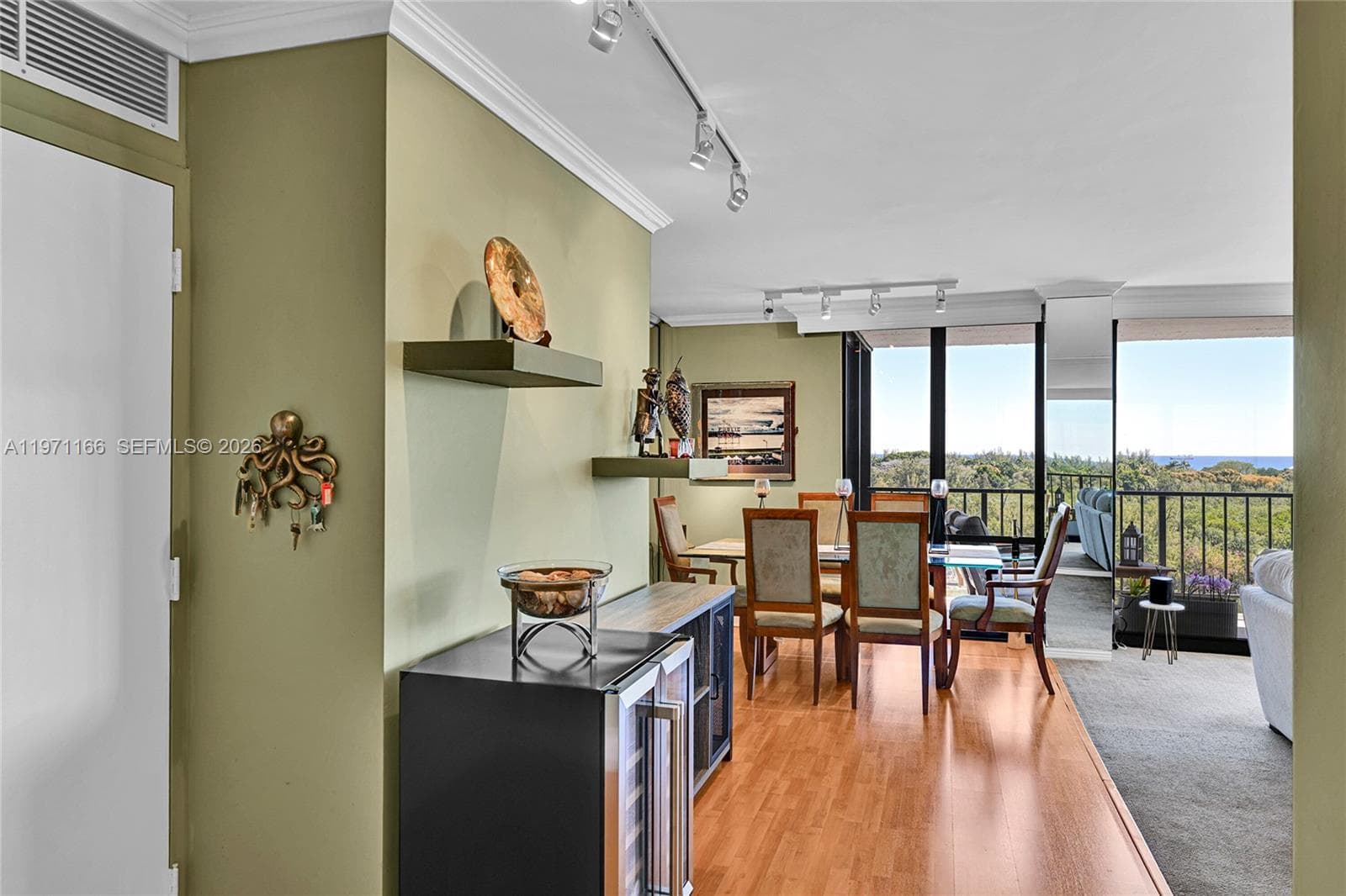 936 Intracoastal Dr 9H photo 19