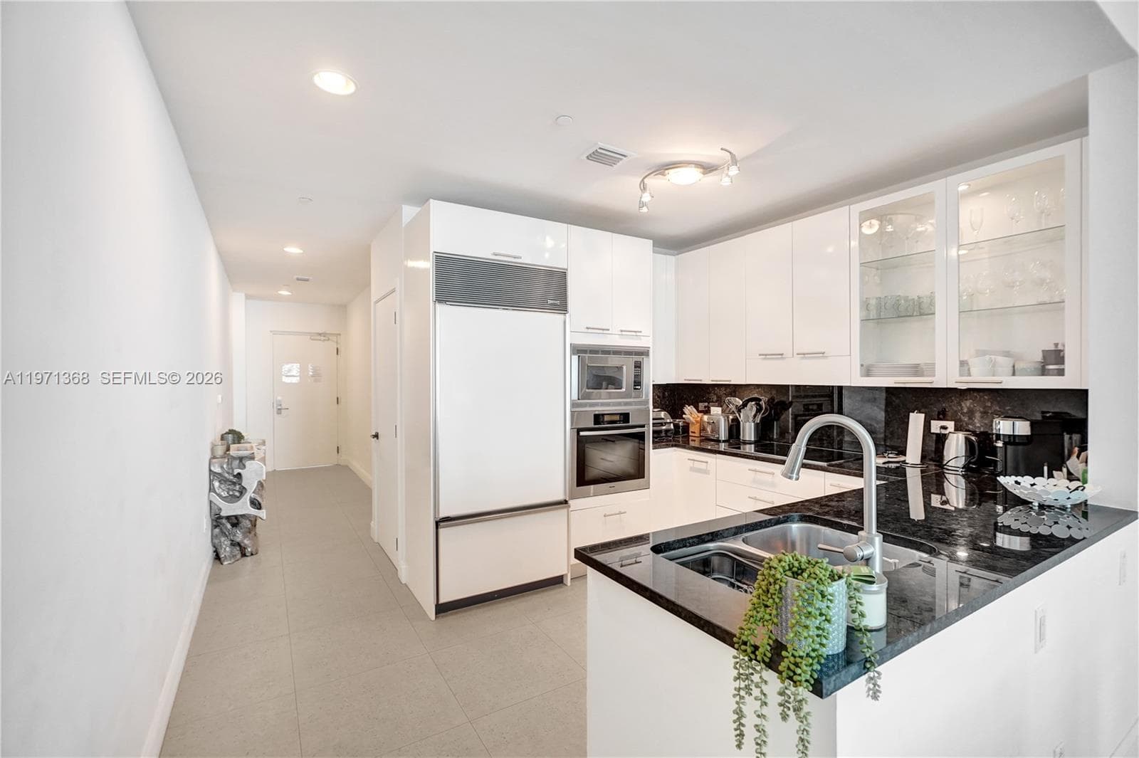 6799 Collins Ave 201 photo 5
