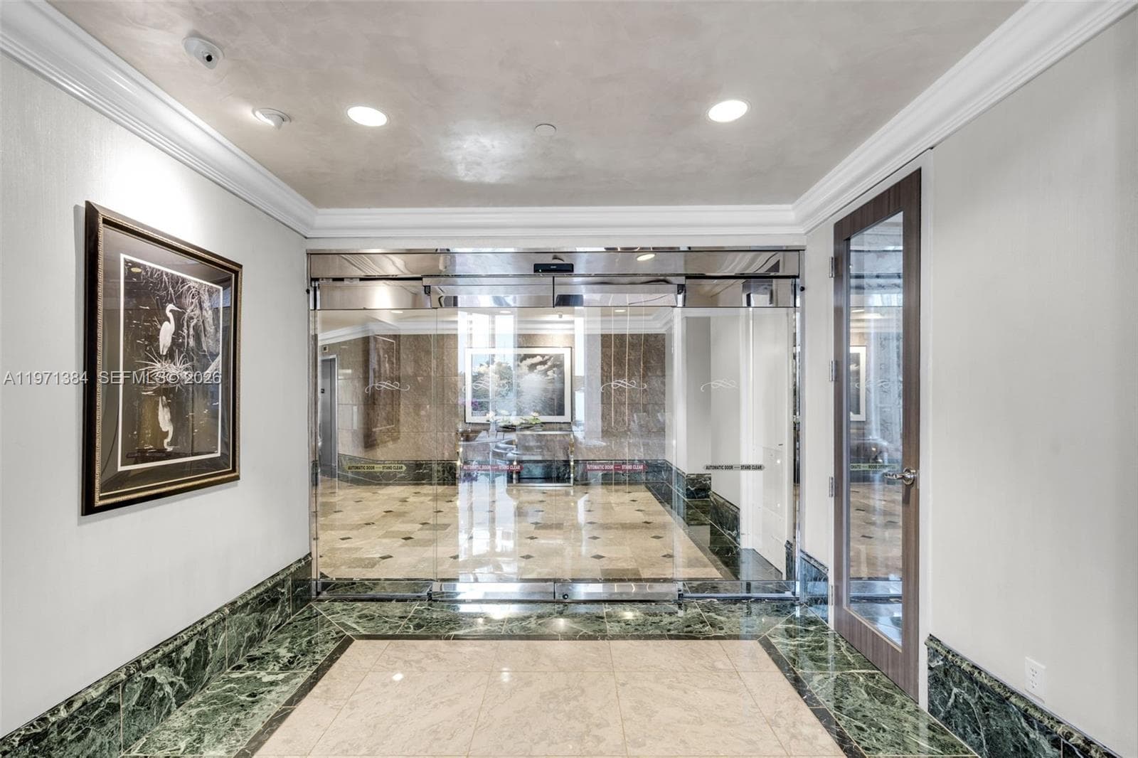 3000 Island Blvd 3