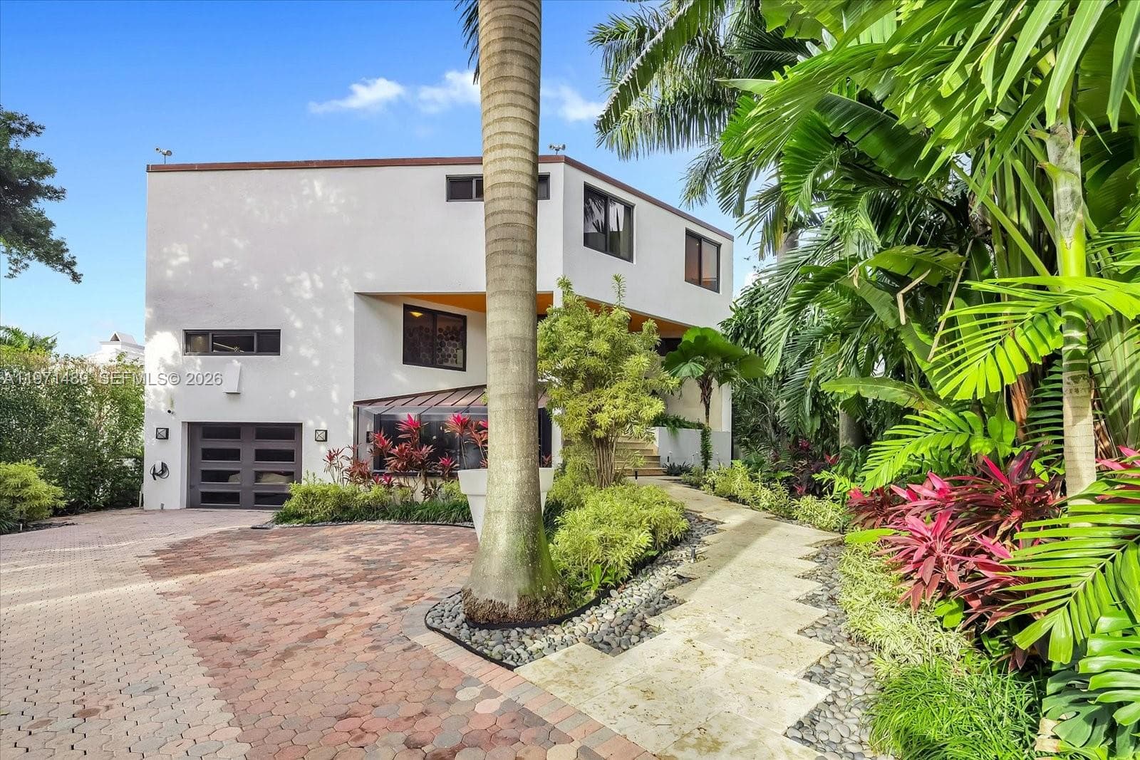 279 Hibiscus Dr photo 23
