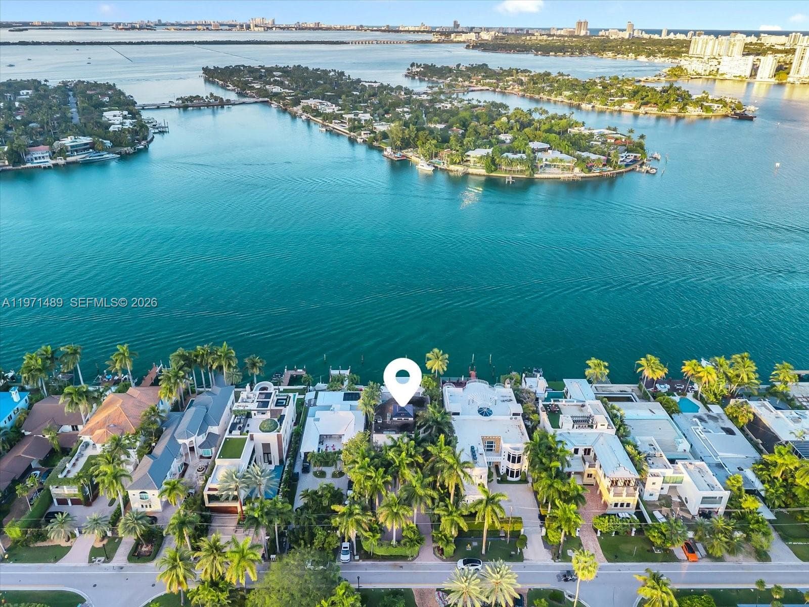 279 Hibiscus Dr photo 17