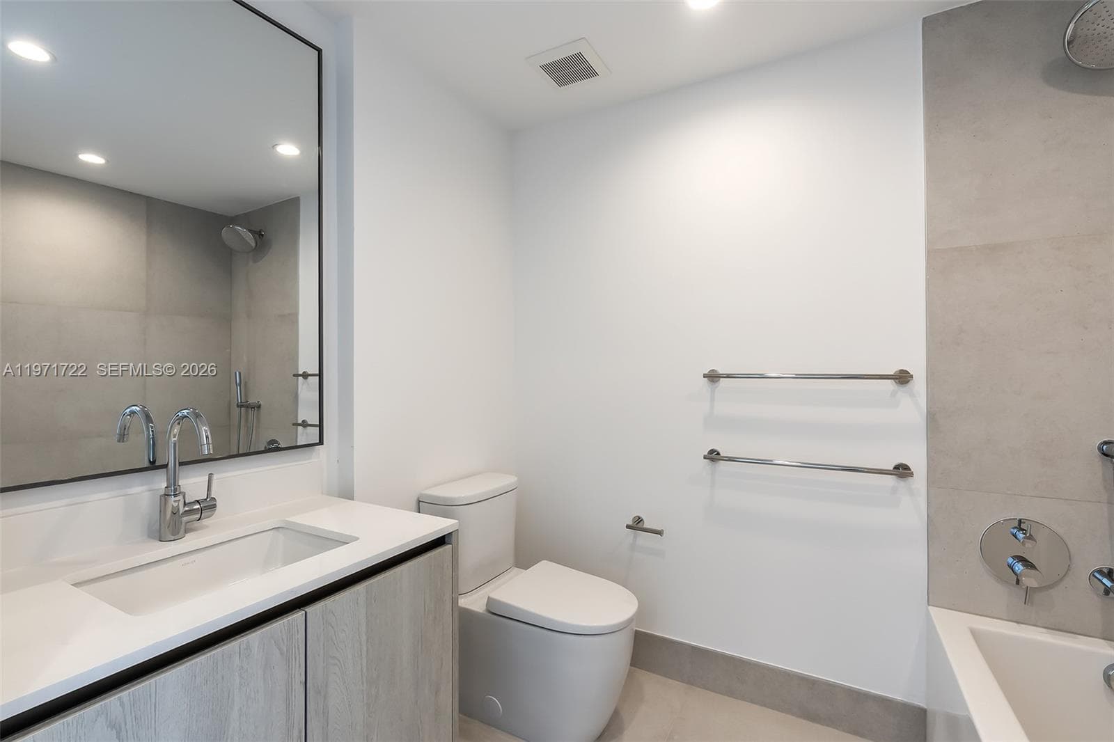 9201 Bay Harbor Drive 603 photo 17