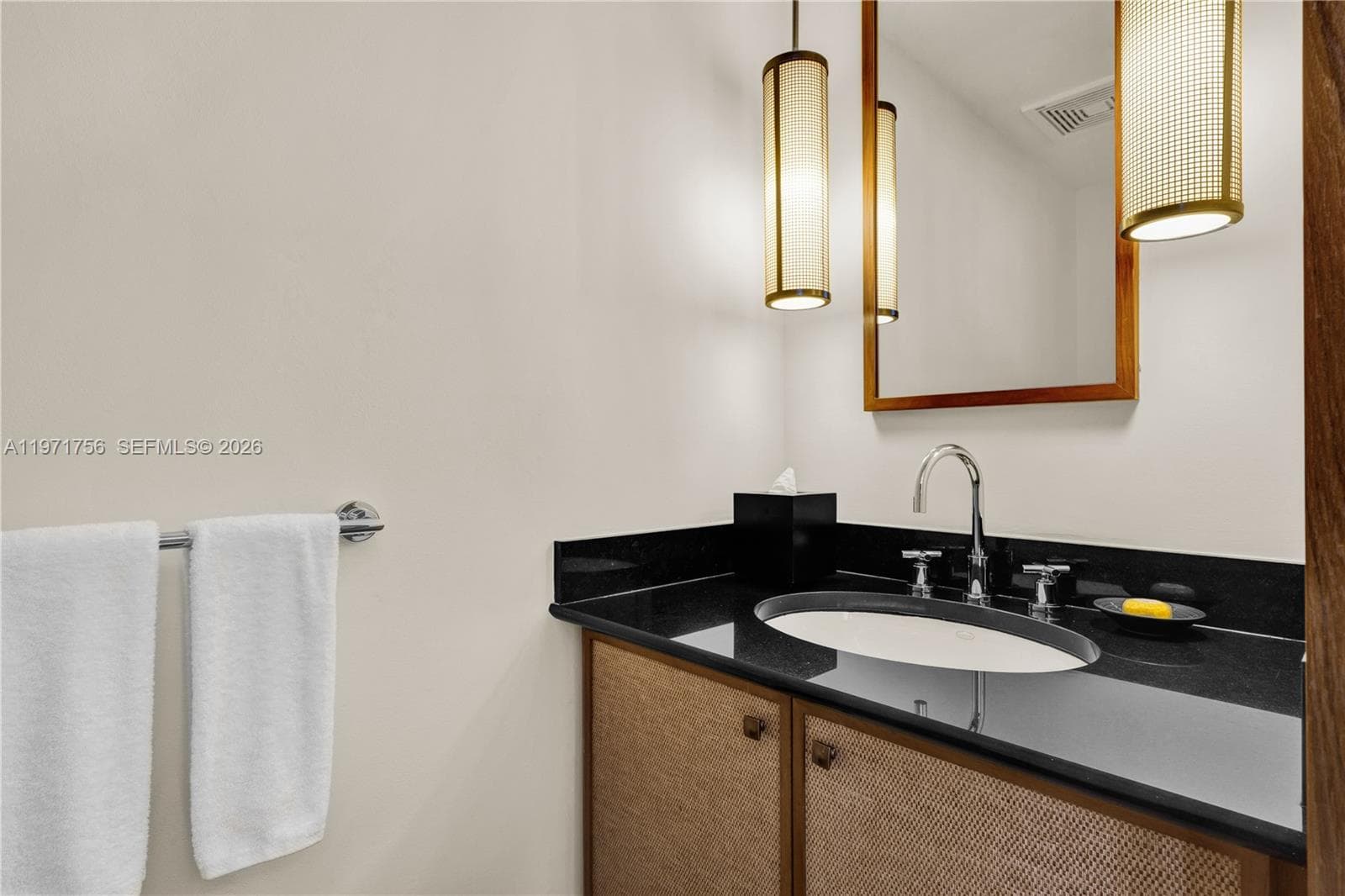 101 20th St 1805 photo 13