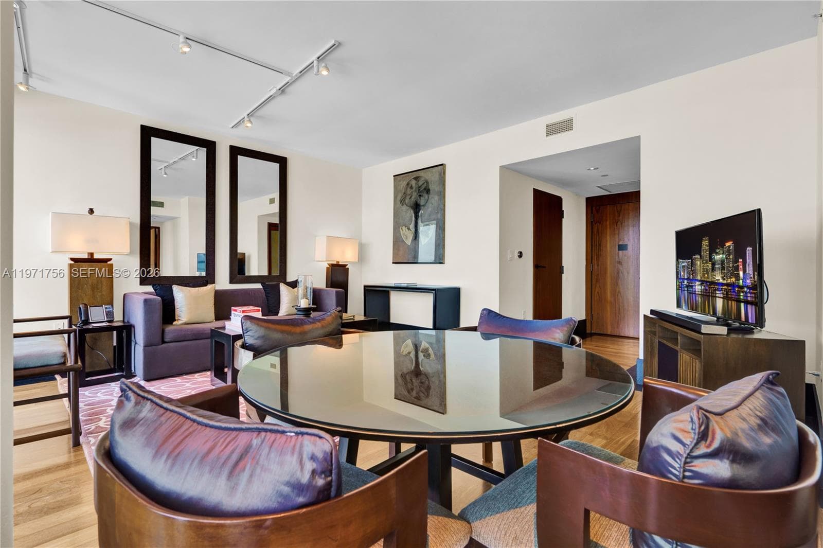 101 20th St 1805 photo 11