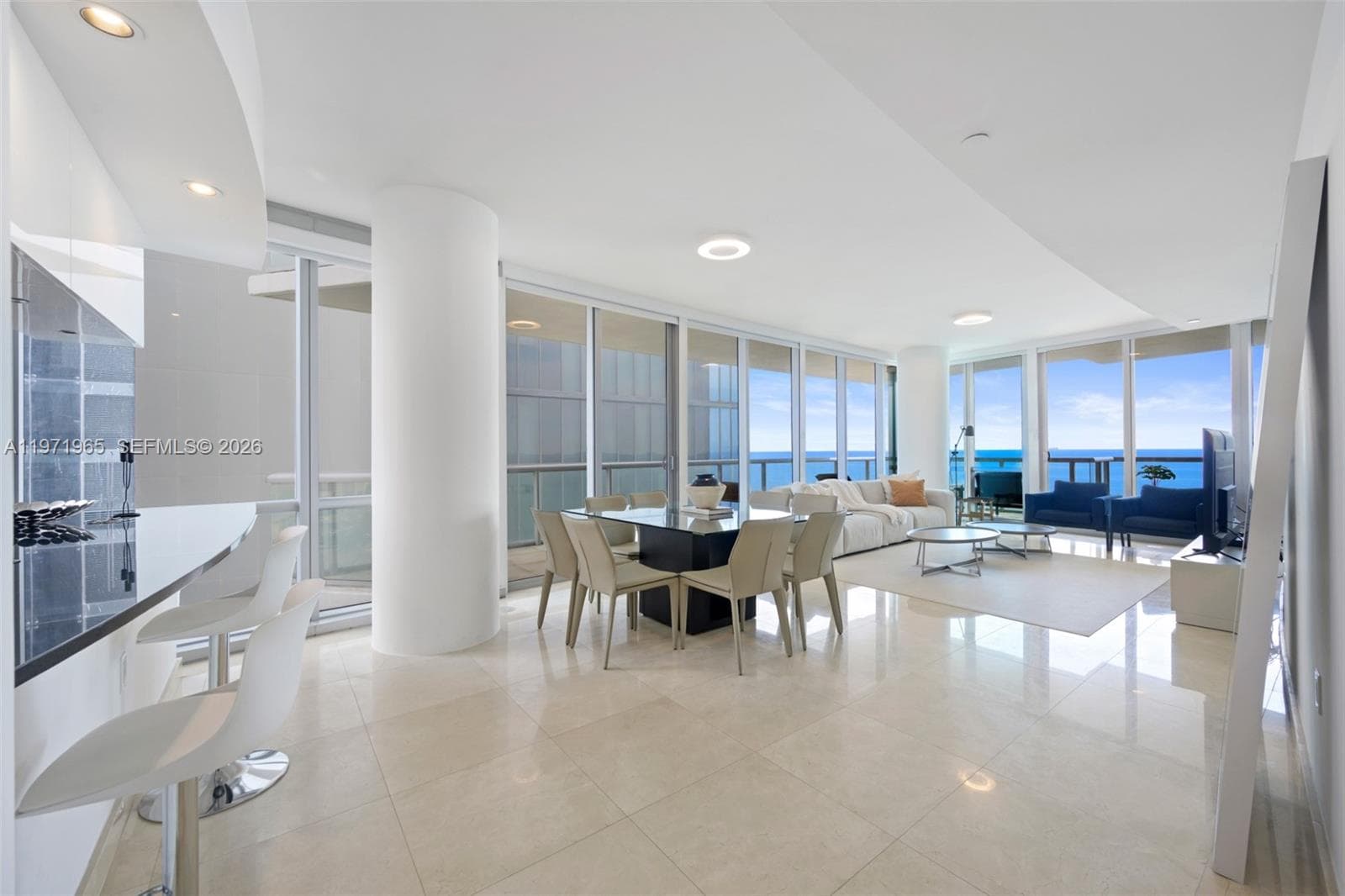 17121 Collins Ave 4