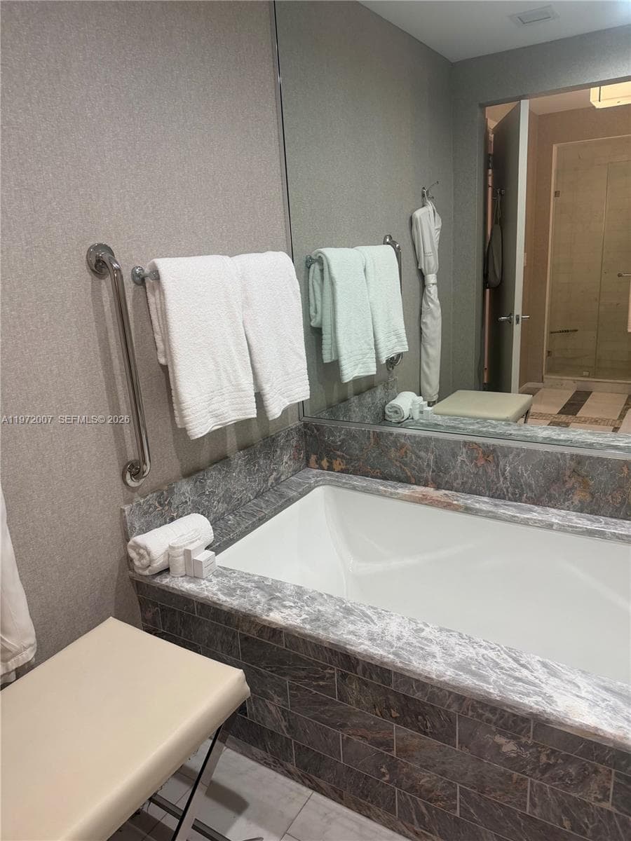 551 N Fort Lauderdale Beach Blvd R2210 photo 15