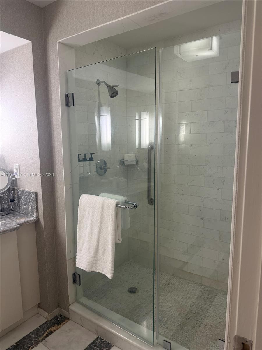551 N Fort Lauderdale Beach Blvd R2210 photo 11