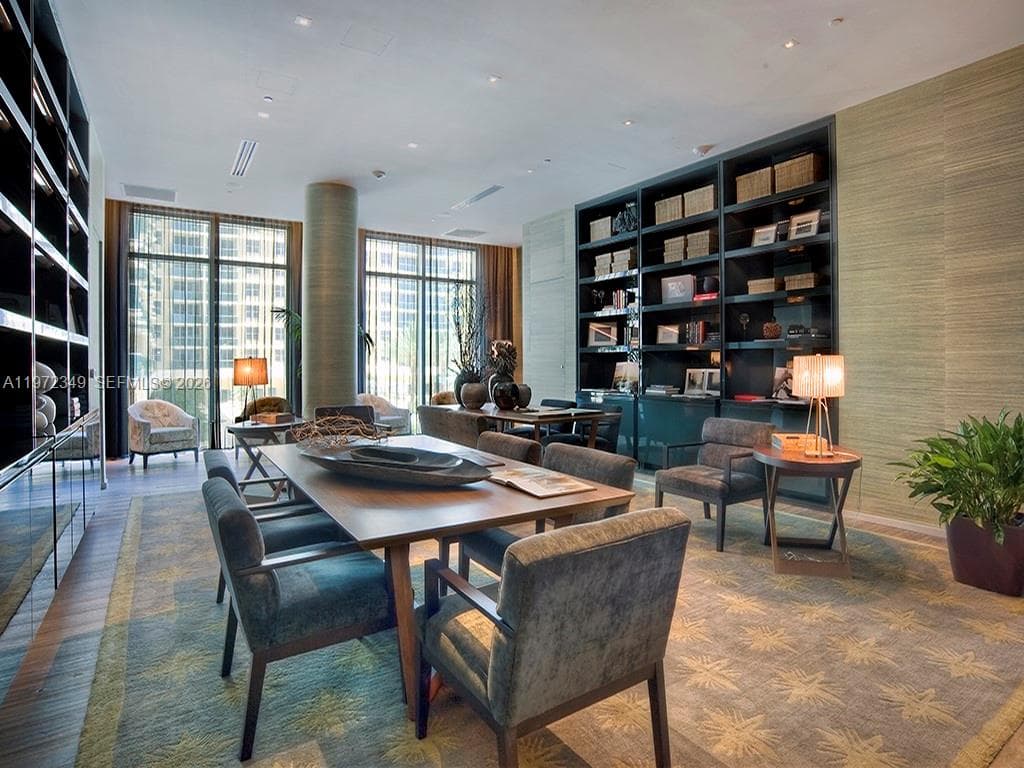 2711 Ocean Dr. 2804 photo 7
