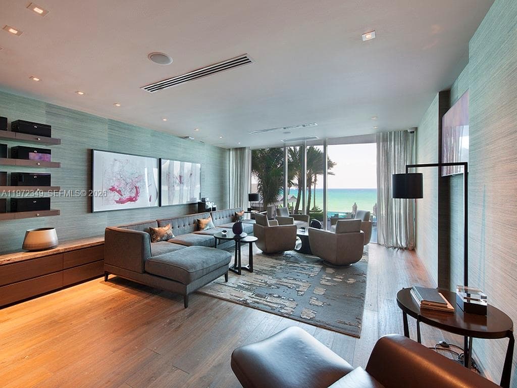 2711 Ocean Dr. 5