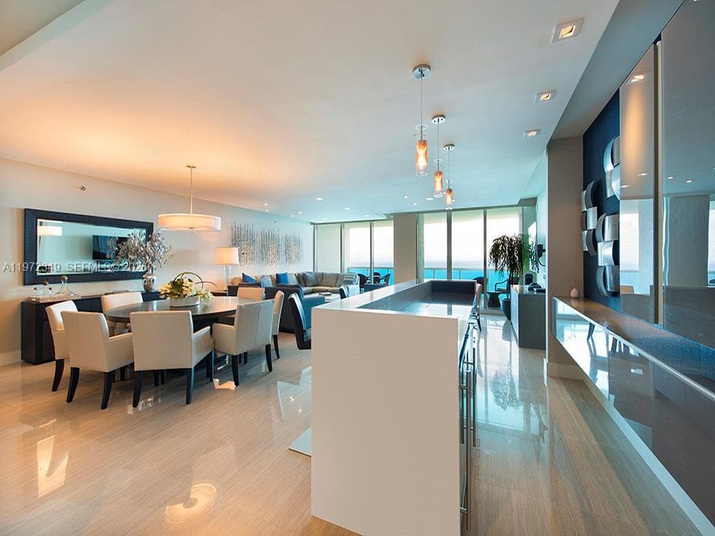2711 Ocean Dr. 2804 photo 10