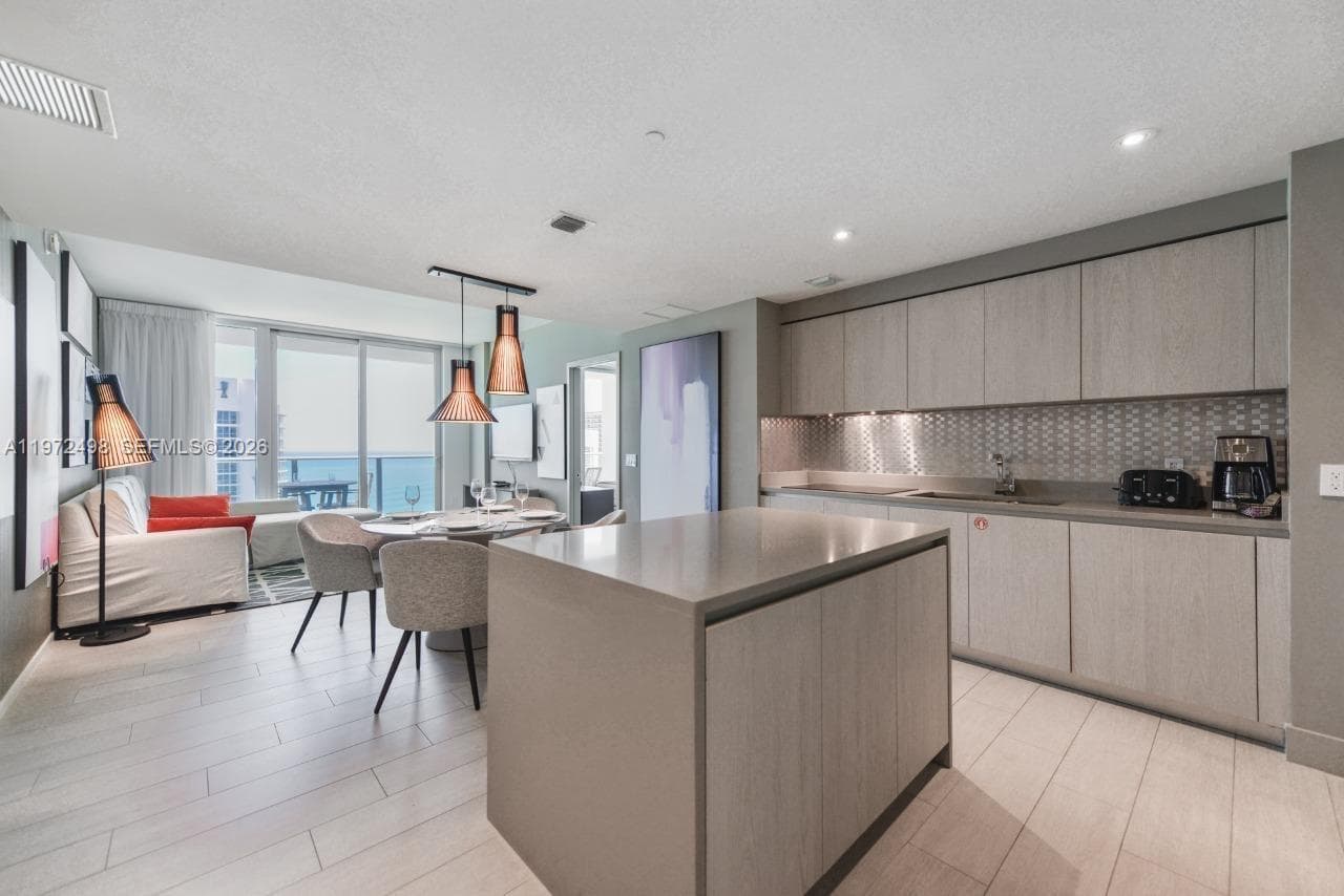 4010 Ocean Dr T4005 photo 17