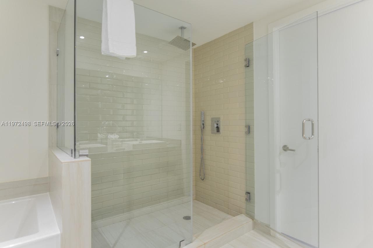4010 Ocean Dr T4005 photo 24