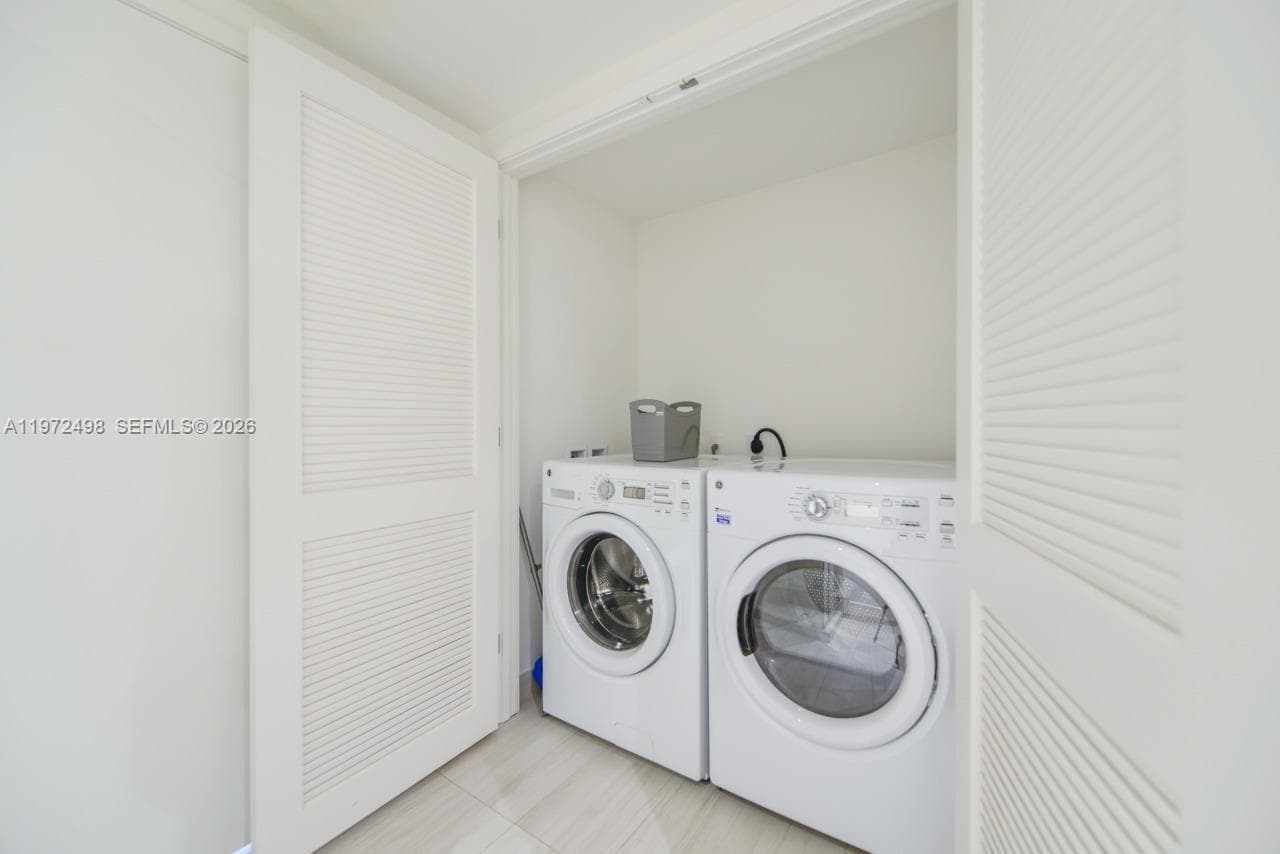 4010 Ocean Dr T4005 photo 11