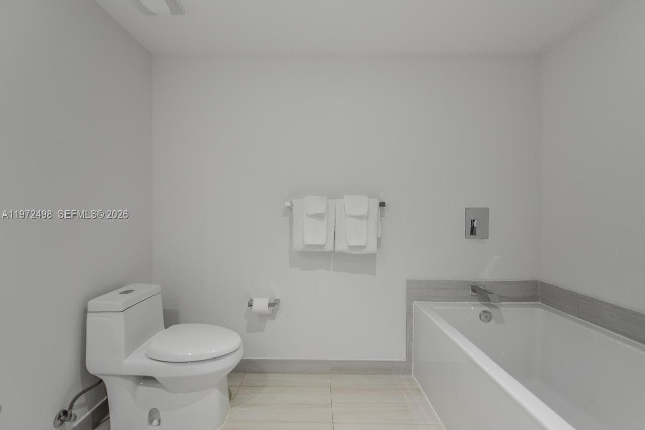 4010 Ocean Dr T4005 photo 19