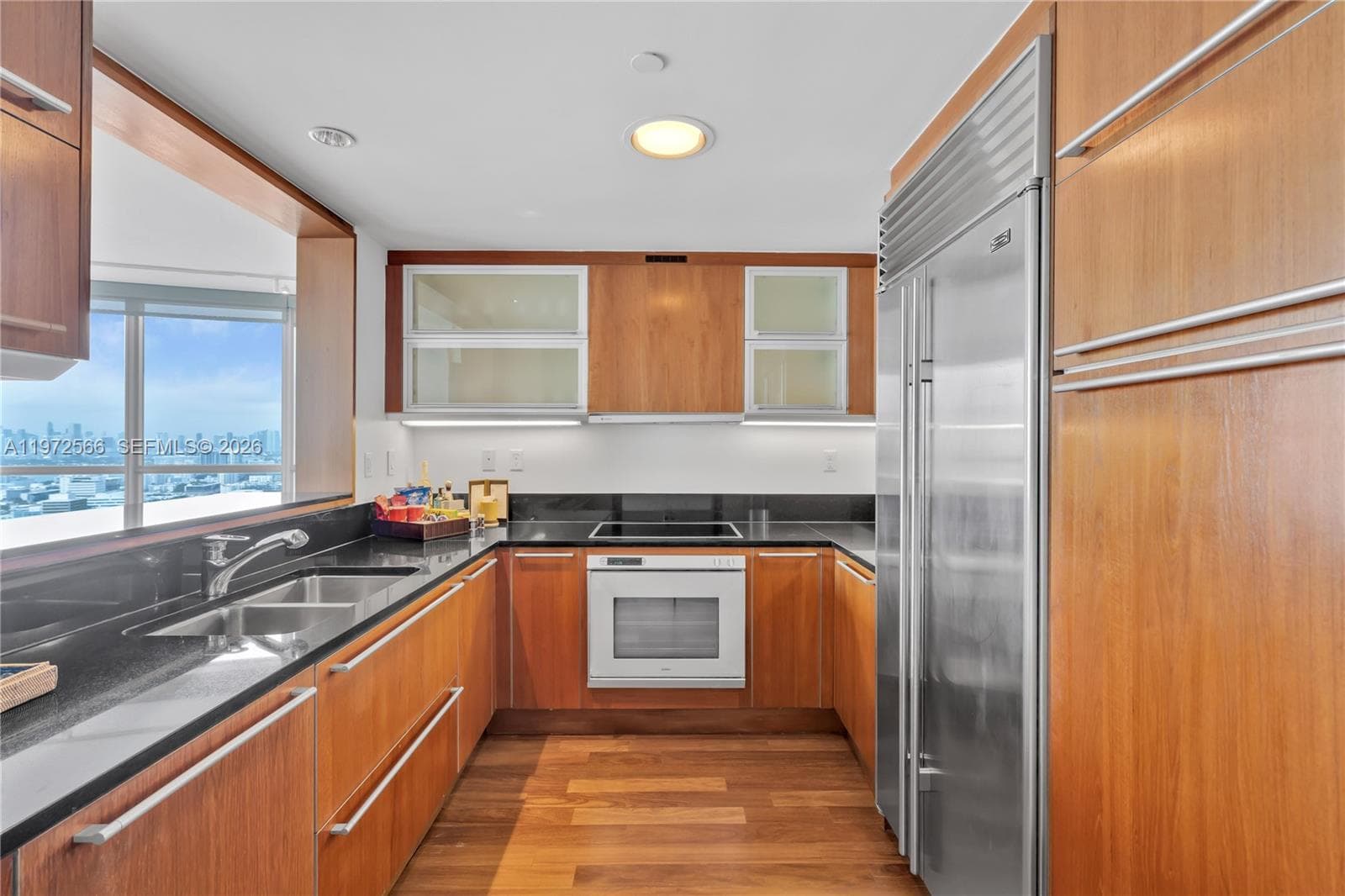 101 20th St 3806 photo 12