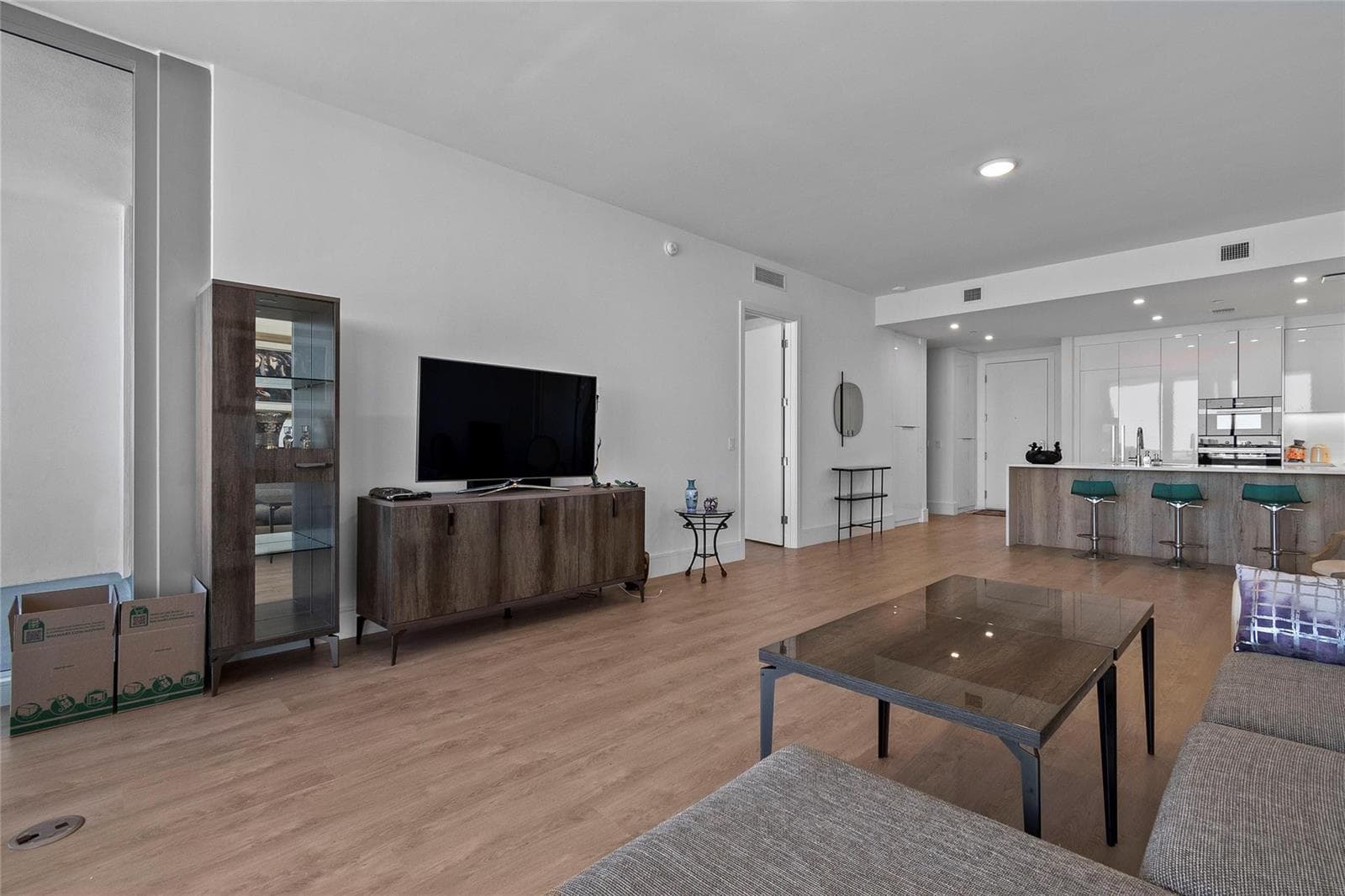 220 Lake Shore Drive 1417 photo 6