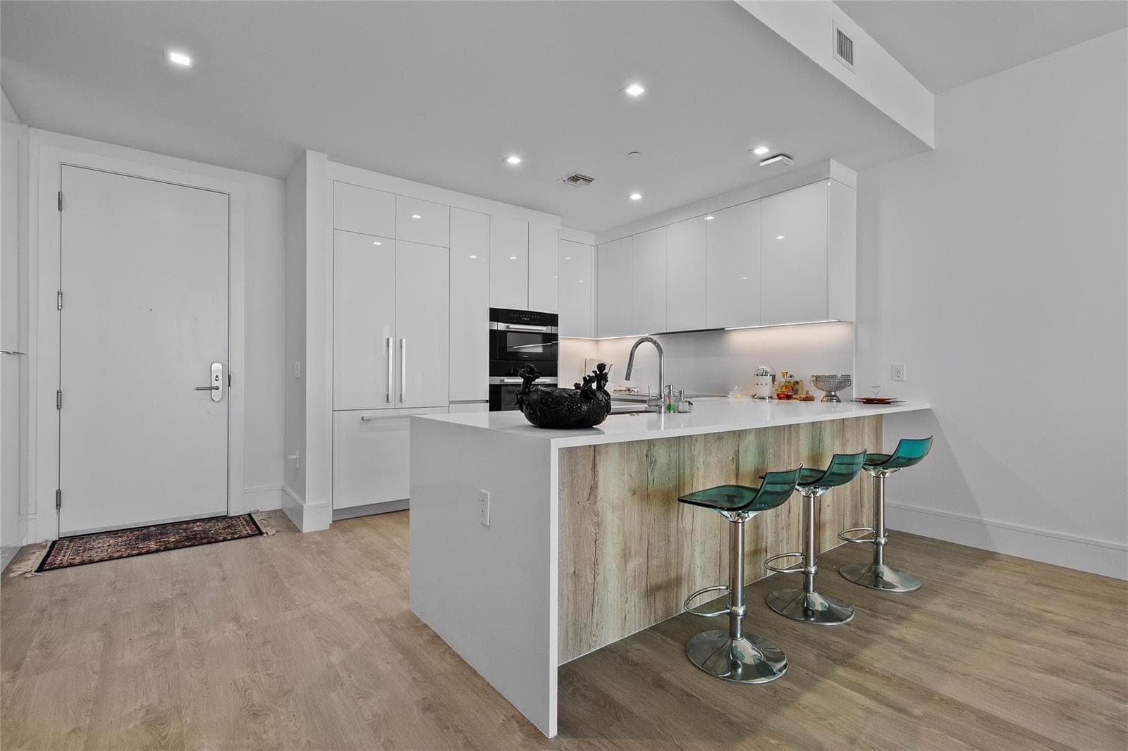 220 Lake Shore Drive #1417 1