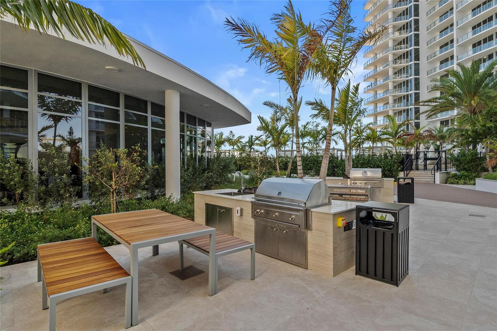 220 Lake Shore Drive 1417 photo 20