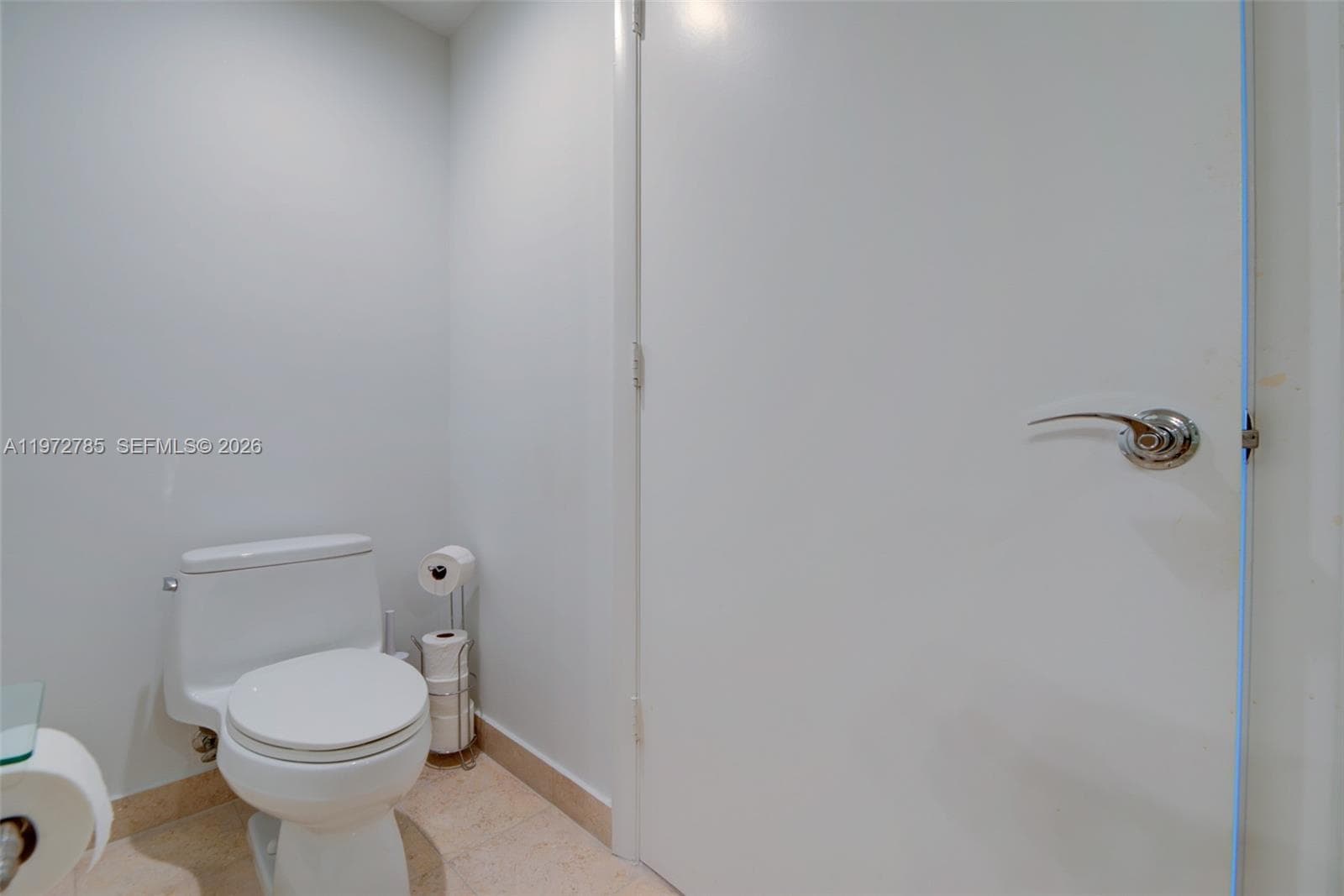 1830 Ocean Dr 3011 photo 23