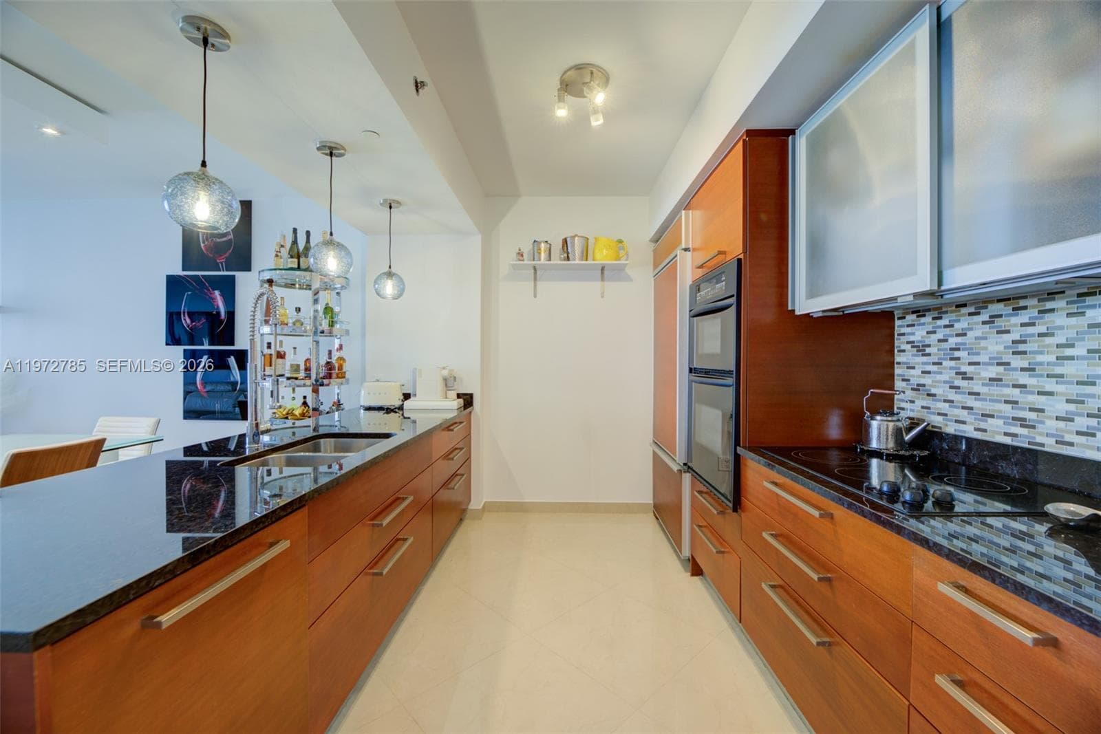 1830 Ocean Dr 3