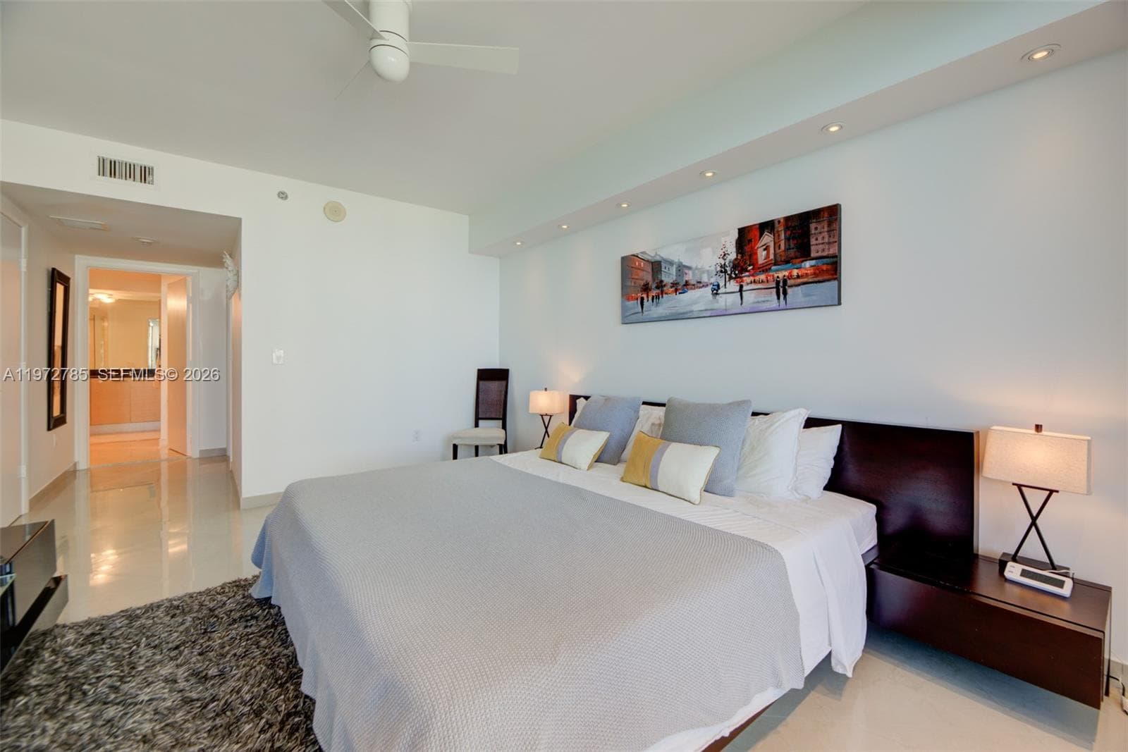 1830 Ocean Dr 3011 photo 19
