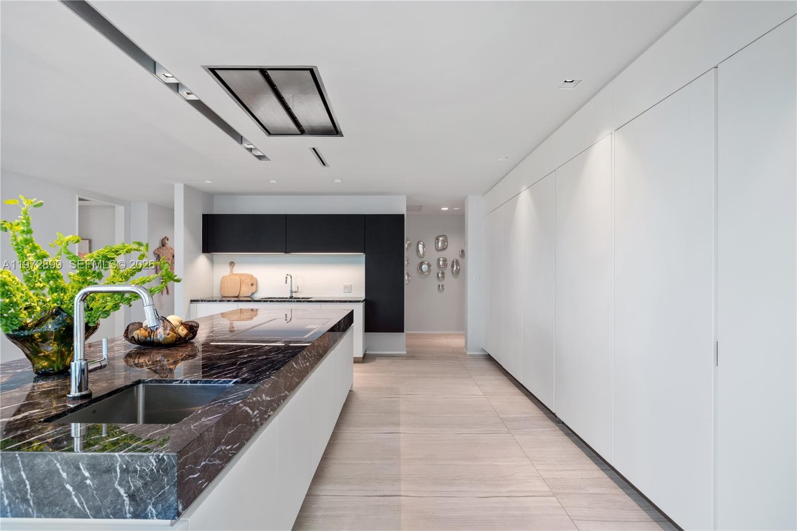 1000 Biscayne Blvd 3201 photo 20
