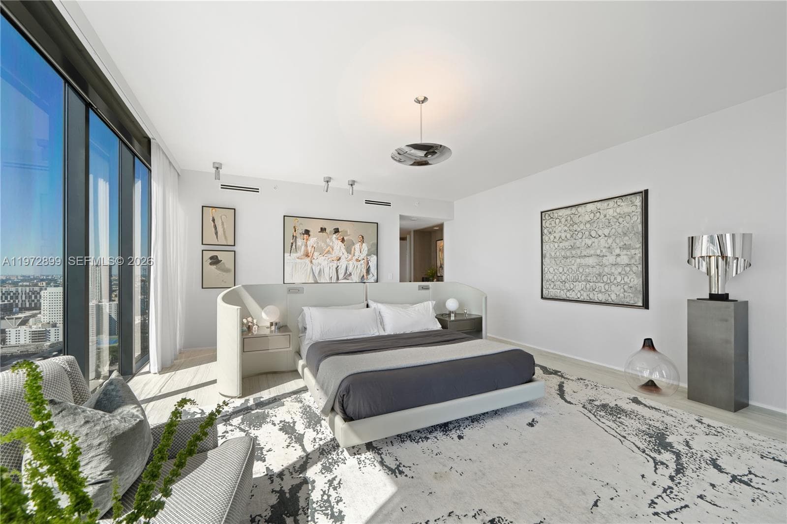 1000 Biscayne Blvd 3201 photo 11