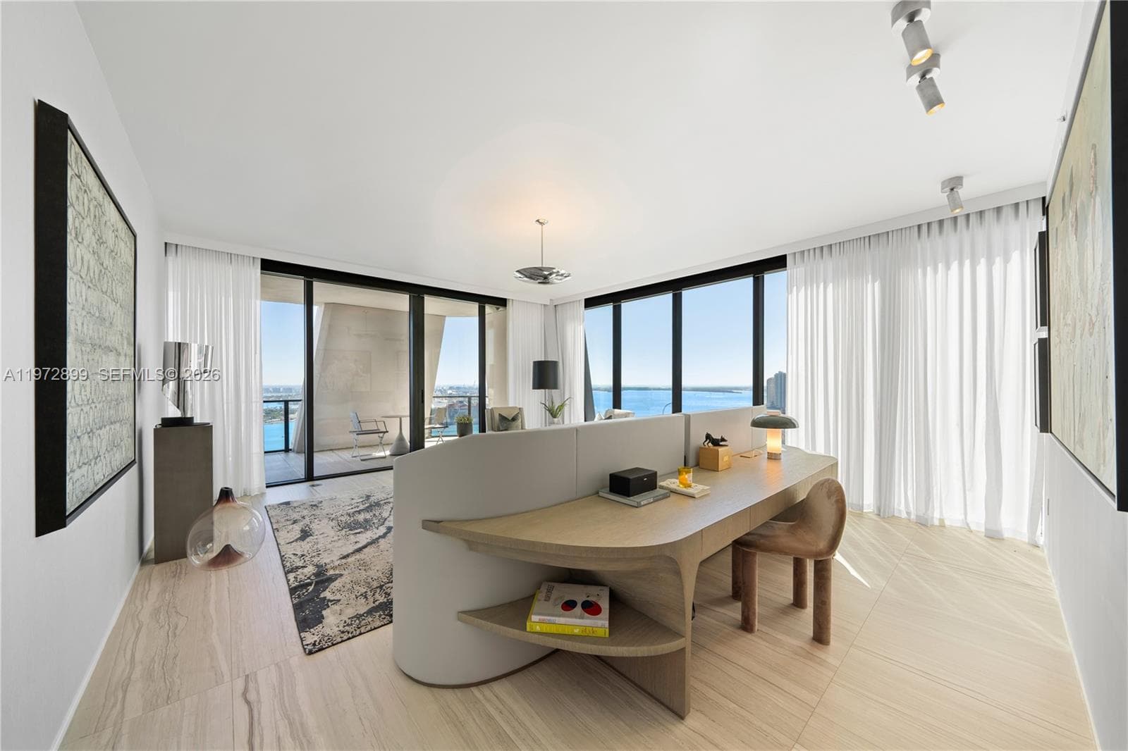 1000 Biscayne Blvd 3201 photo 8