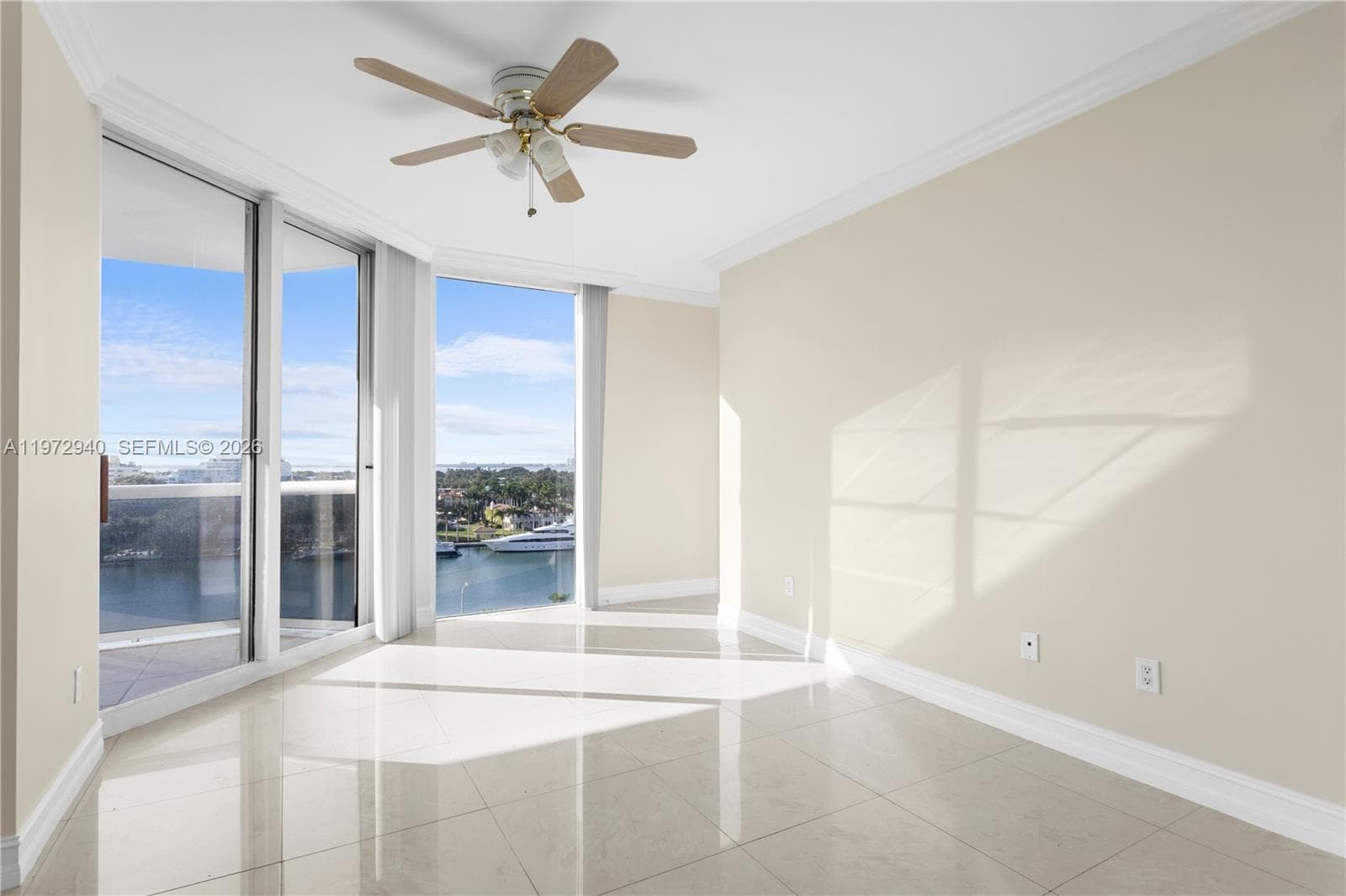 4775 Collins Ave 1006 photo 11