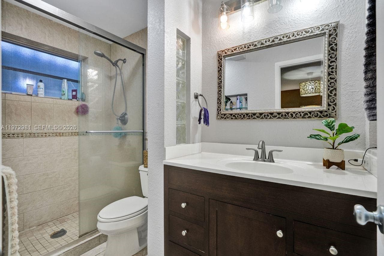 3665 NE 167th St 208 photo 25