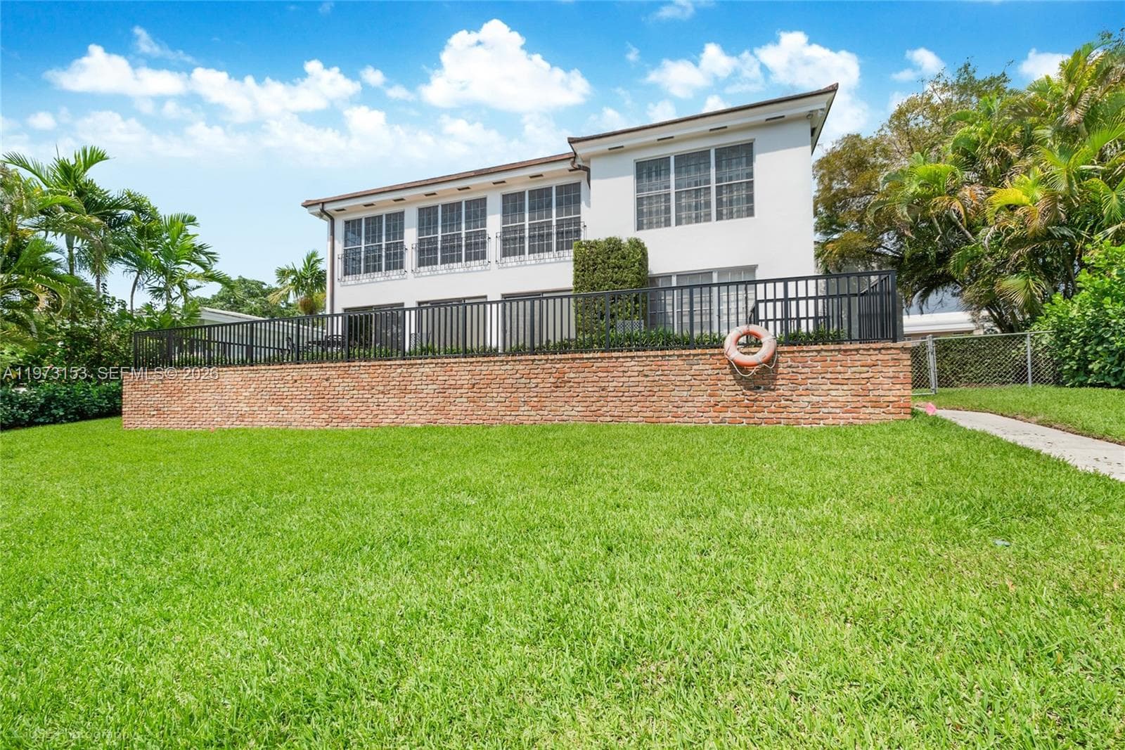 1265 Alhambra Cir A photo 15