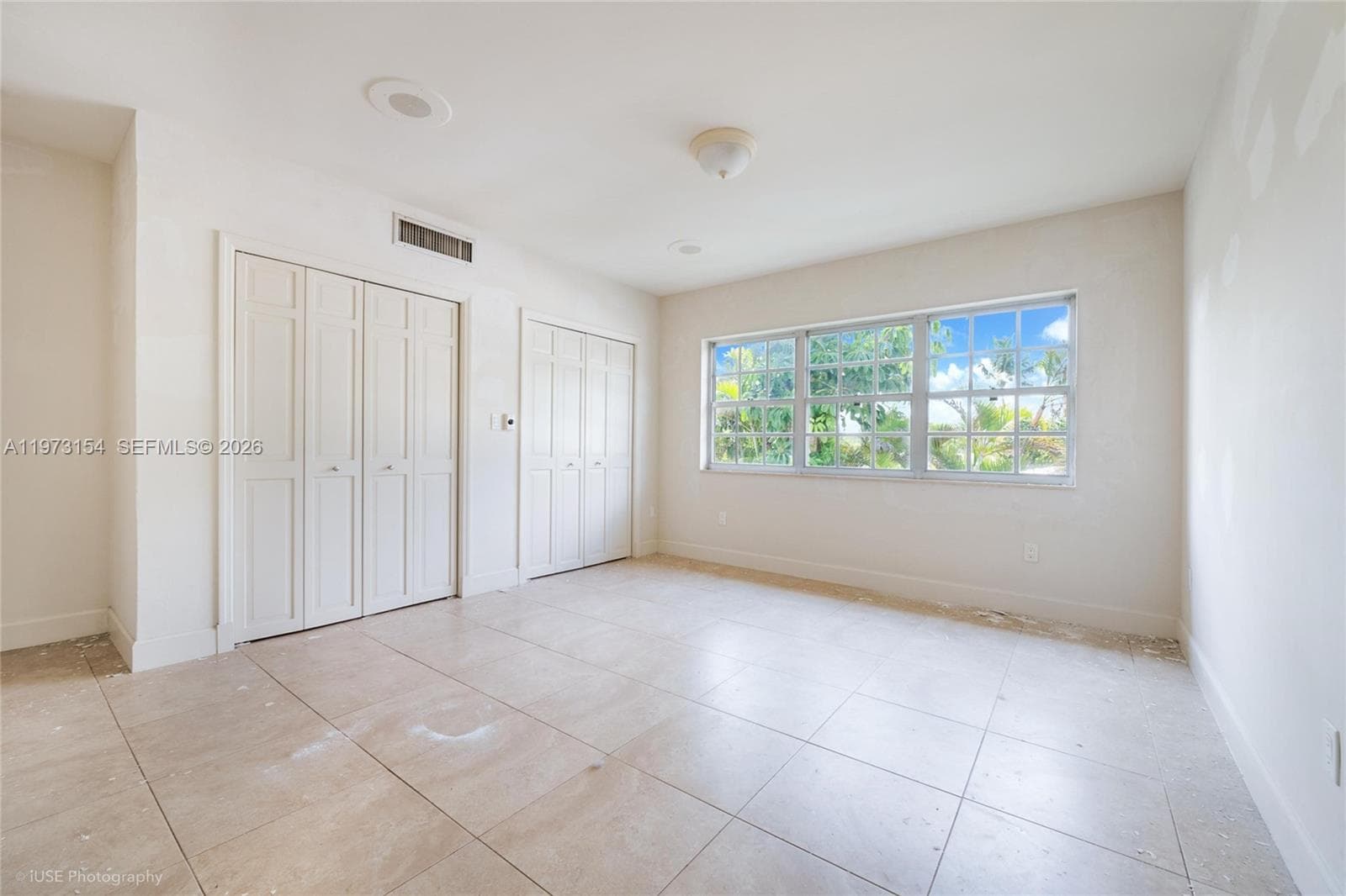 1265 Alhambra Cir B photo 15