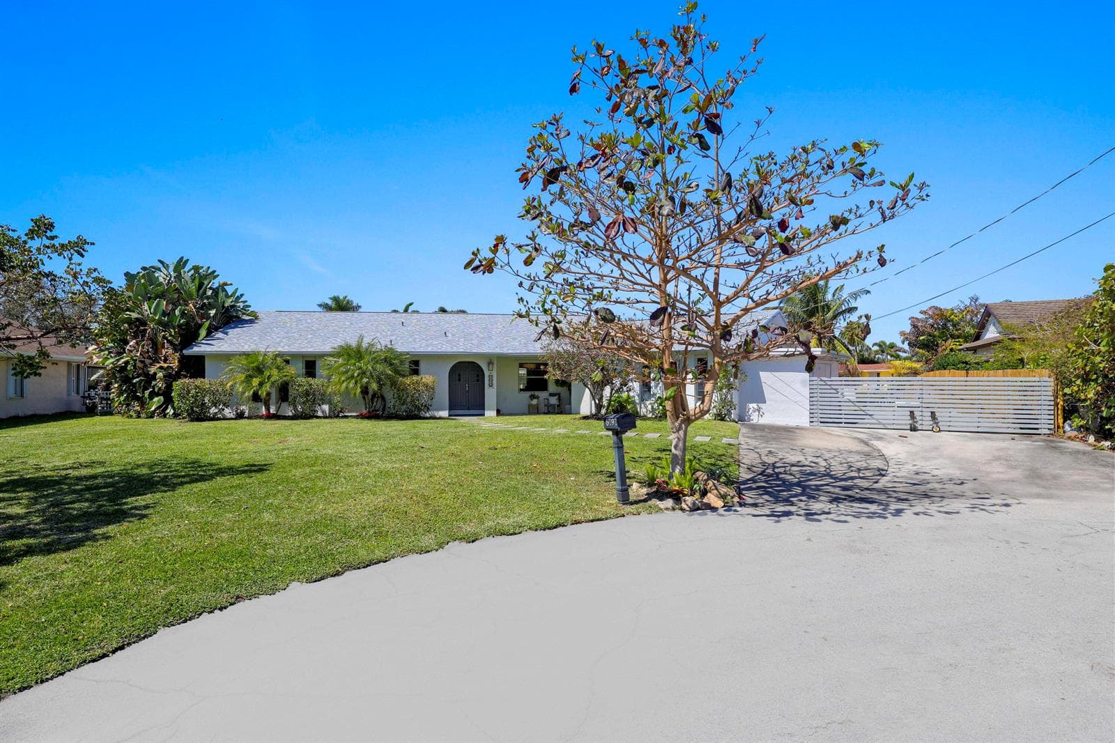 6797 Bayshore Drive 4