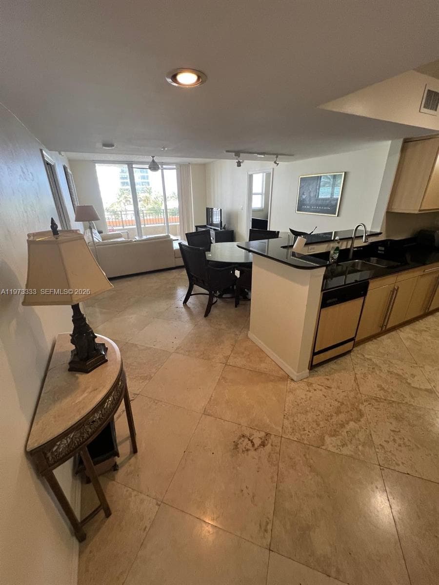 2080 Ocean Dr 308 photo 6