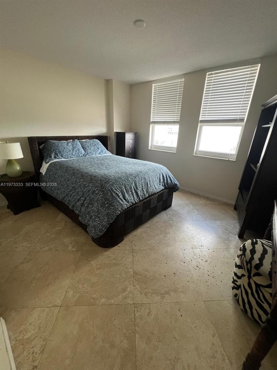 2080 Ocean Dr 308 photo 9