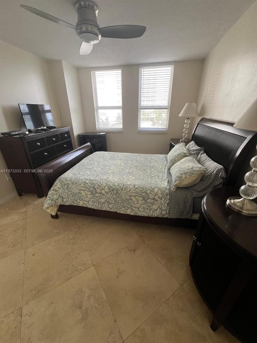 2080 Ocean Dr 308 photo 11