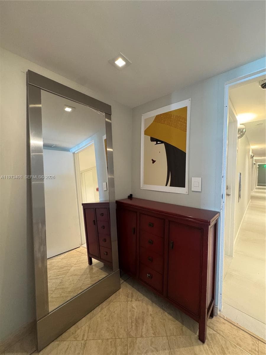 2457 Collins Ave 405 photo 23