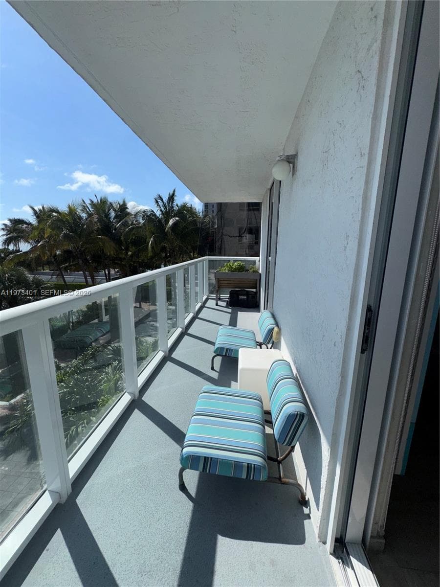 2457 Collins Ave 405 photo 14