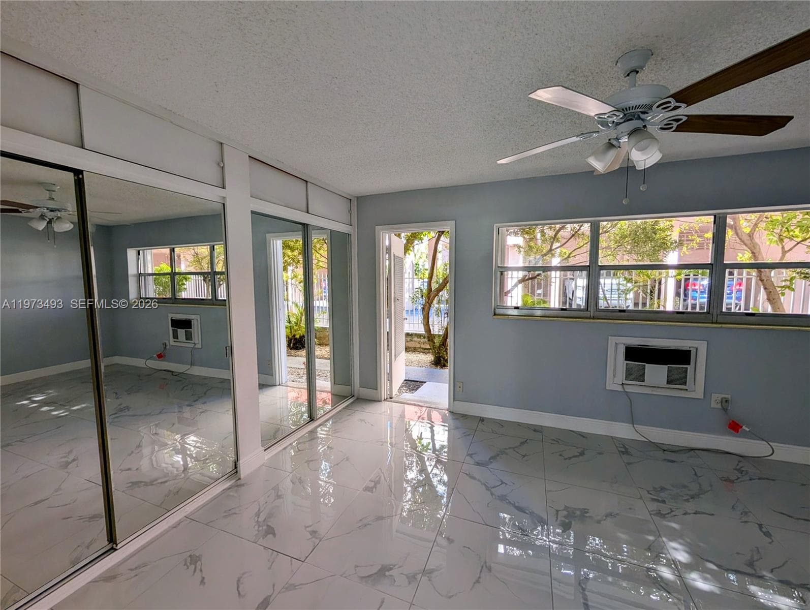 3177 Ocean Dr 125 photo 9