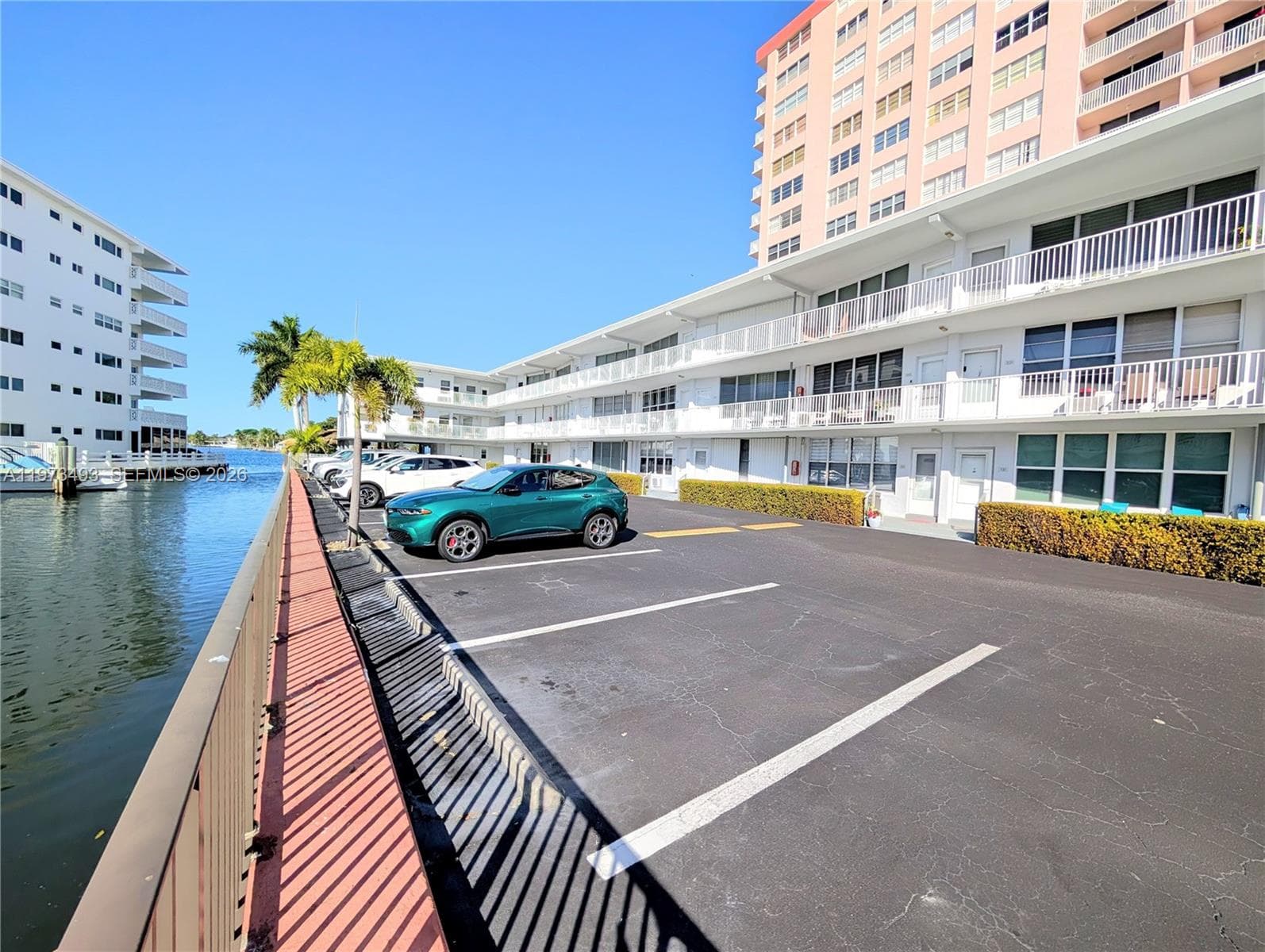3177 Ocean Dr 125 photo 4