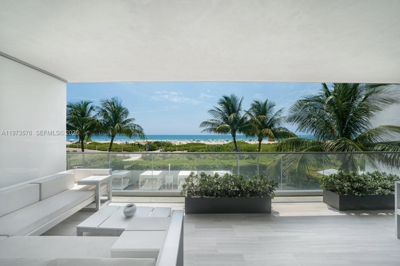 321 Ocean Dr 2